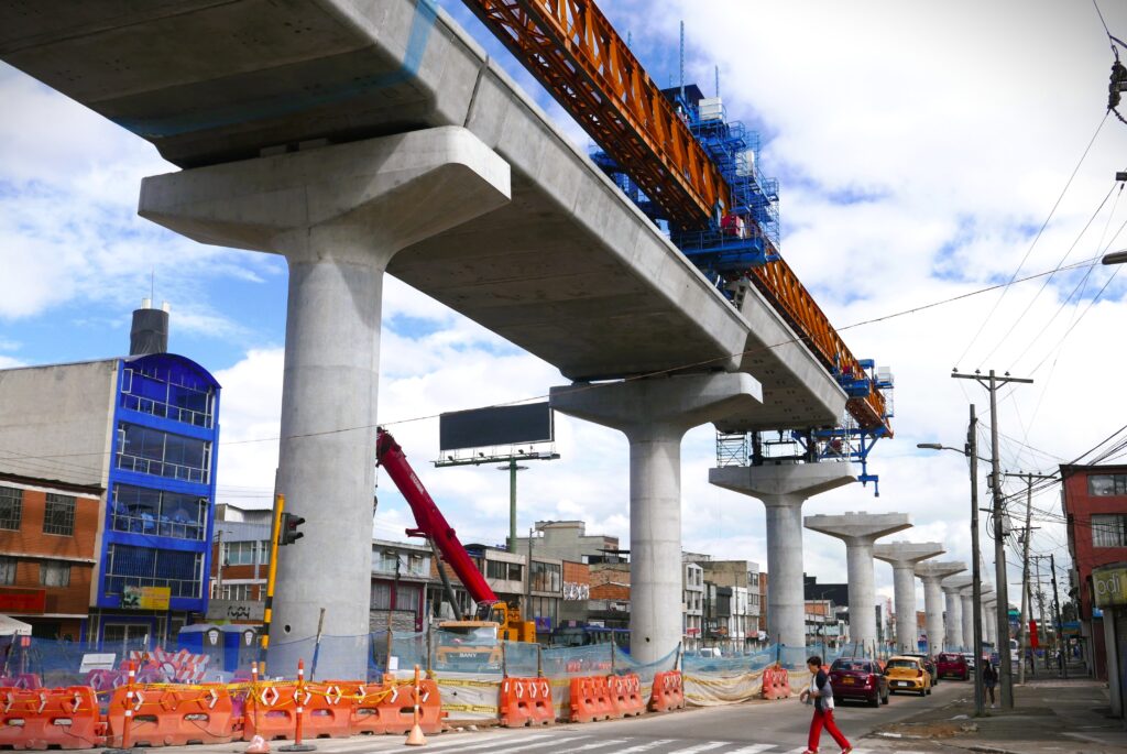Bogotá's other big transport project, the elevated Metro, going up last week. Photo: Steve Hide
