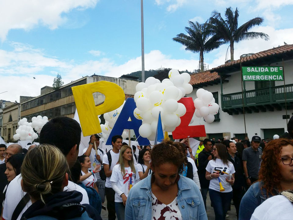 Colombia ratifies peace agreement