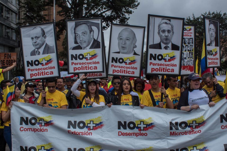 anti-corruption protests, Uribe anti-corruption march
