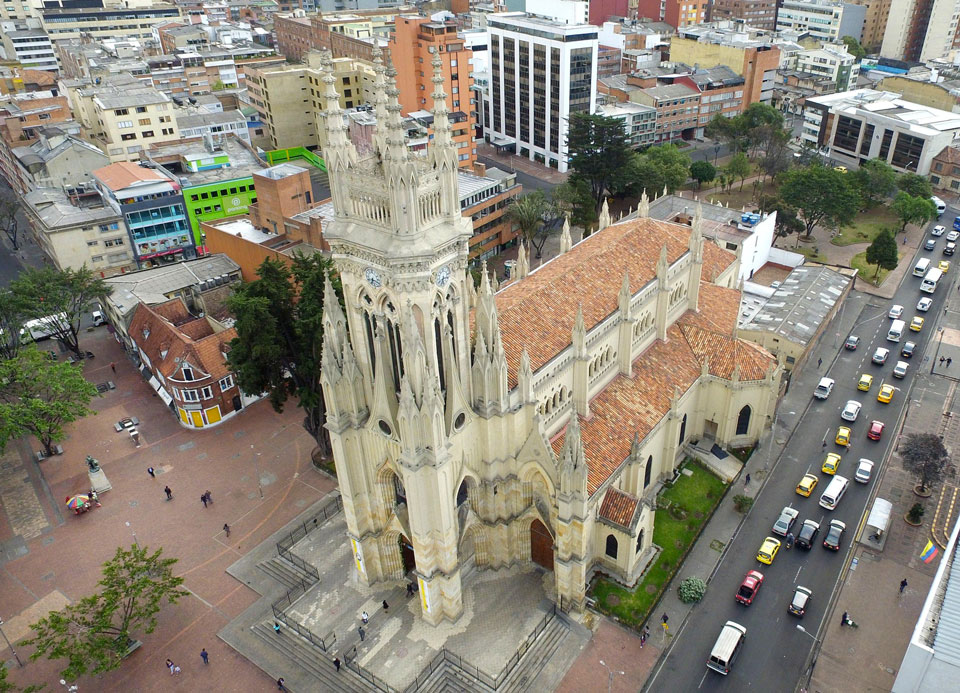 Bogotá churches, Basílica Nuestra Señora de Lourdes