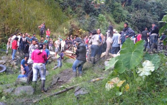 14 dead, 36 injured after 'chiva' bus plummets over precipice