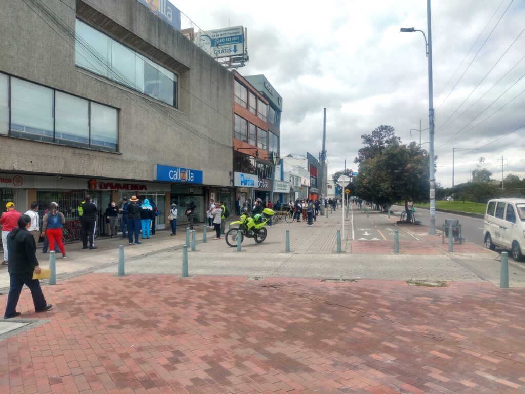 Usaquén quarantine queue