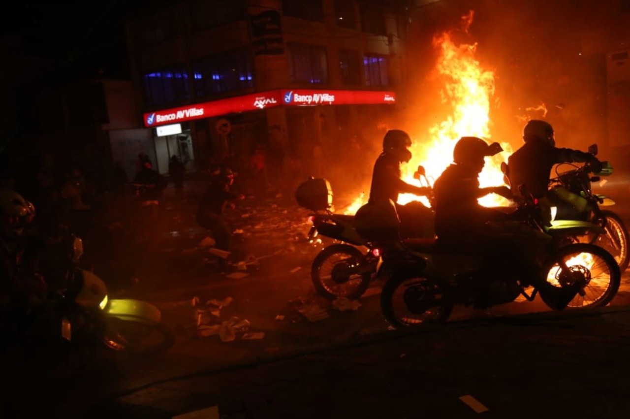 Violent protests in Bogotá leave 7 confirmed dead